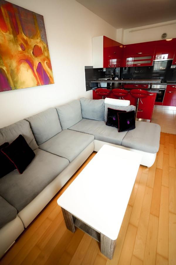 Apartment Rondo Pula Lovely And Sunny Exterior photo