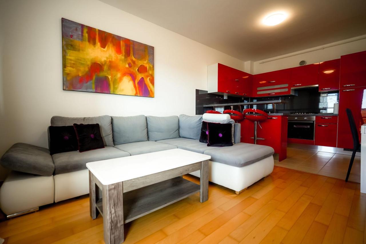 Apartment Rondo Pula Lovely And Sunny Exterior photo