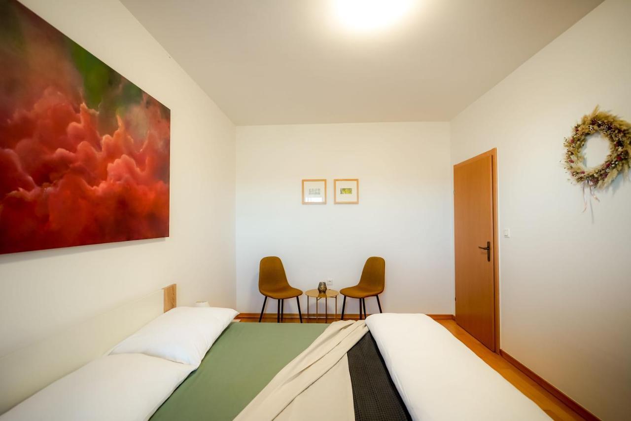 Apartment Rondo Pula Lovely And Sunny Exterior photo