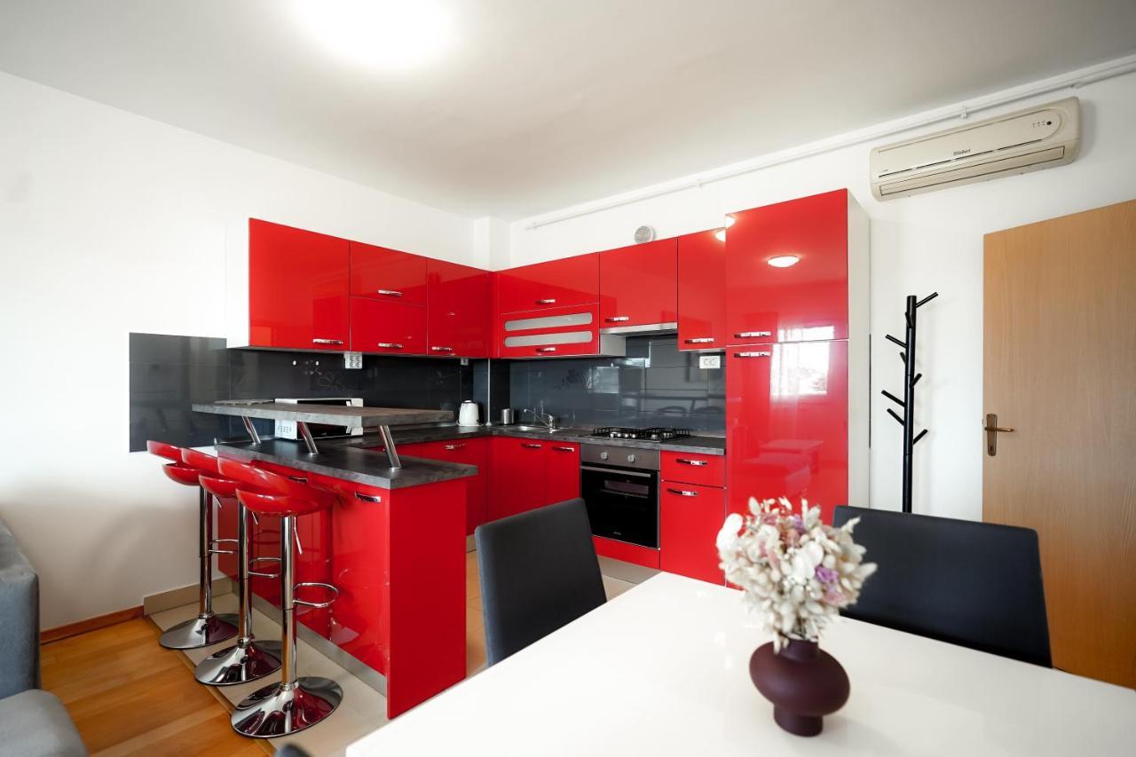 Apartment Rondo Pula Lovely And Sunny Exterior photo